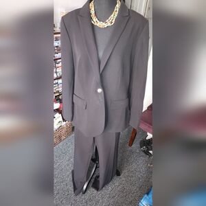 TOMMY HILFIGER WOMENS BLACK SUIT